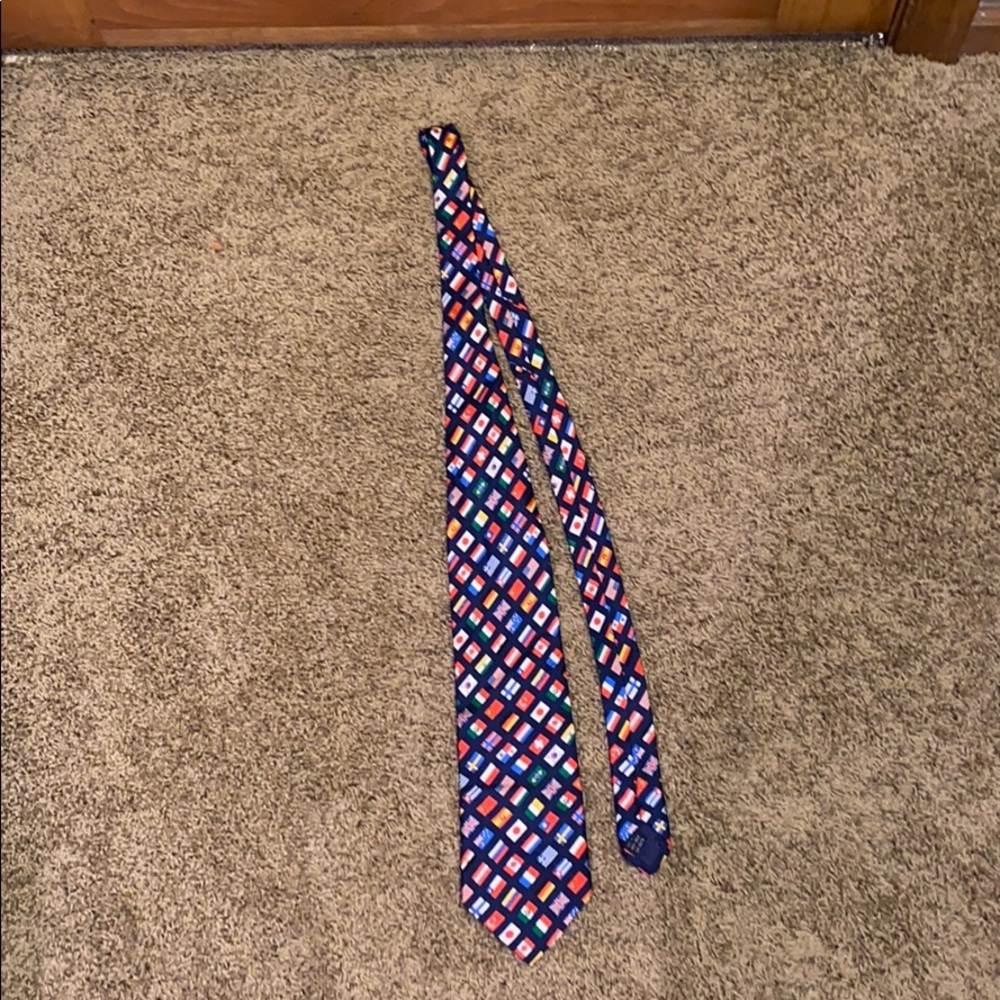 World flag tie